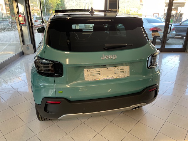 JEEP AVENGER 1.2 HYBRID MHEV 100 MODELLO SUMMIT DA 30.990 € TETTO APRIBILE +PACCH INFOTAINMENT - Image 10