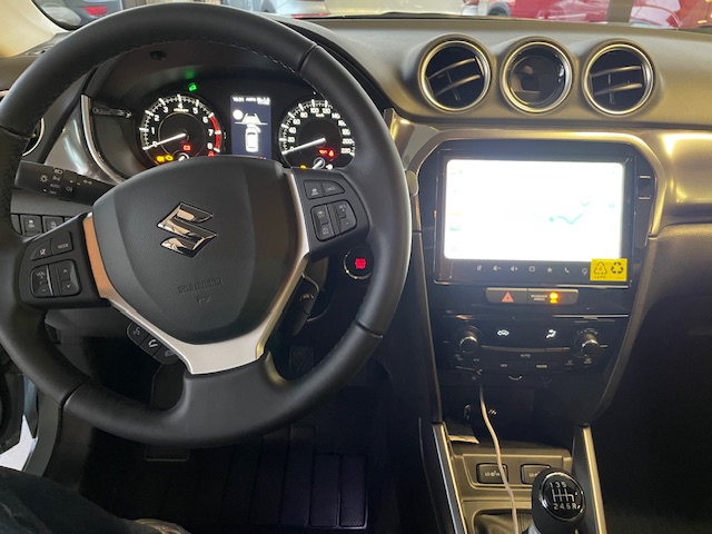NUOVE SUZUKI VITARA 1.4 HYBRID 2WD E 4WD COOL E TOP CV 23.990€ - immagine 24