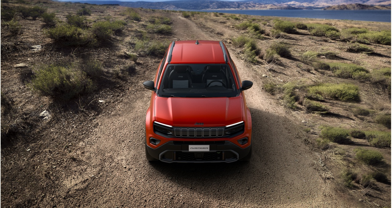 JEEP AVENGER 1.2 TURBO 4XE 100 KW 136 CV ATOMATICA UPLAND 30.490€ - Image 5