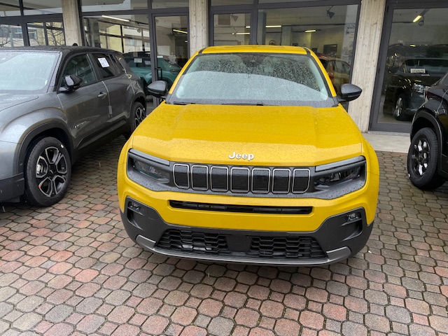 JEEP AVENGER 1.2E-DCT6 Turbo Hybrid MHEV (automatica!! + PACCHETTO Infotainment Convenience +Winter pack25.990€ - immagine 2