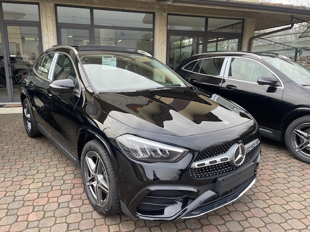 MERCEDES GLA 200 D 7G-DCT AMG Line 150CV km 0 01/2026prezzo 46.500€ - Image 2