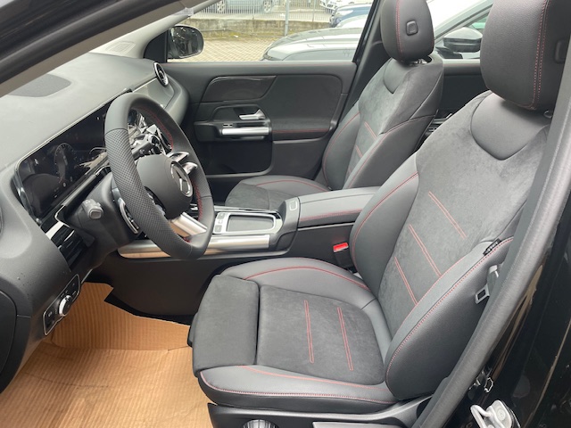 MERCEDES GLA 200 D 7G-DCT AMG Line 150CV km 0 01/2026prezzo 46.500€ - Image 34