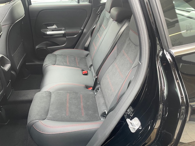 MERCEDES GLA 200 D 7G-DCT AMG Line 150CV km 0 01/2026prezzo 46.500€ - Image 35