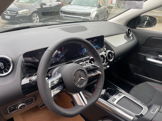 MERCEDES GLA 200 D 7G-DCT AMG Line 150CV km 0 01/2026prezzo 46.500€ - Image 36