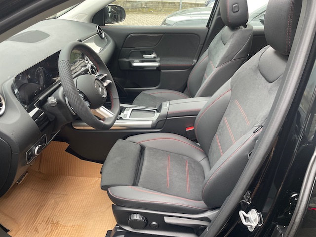 MERCEDES GLA 200 D 7G-DCT AMG Line 150CV km 0 01/2026prezzo 46.500€ - Image 42