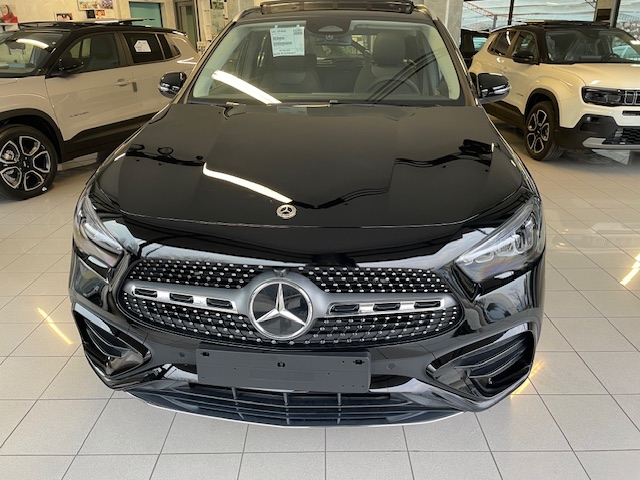MERCEDES GLA 200 D 7G-DCT AMG Line 150CV km 0 01/2026prezzo 46.500€ - Image 6