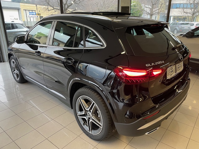 MERCEDES GLA 200 D 7G-DCT AMG Line 150CV km 0 01/2026prezzo 46.500€ - Image 12
