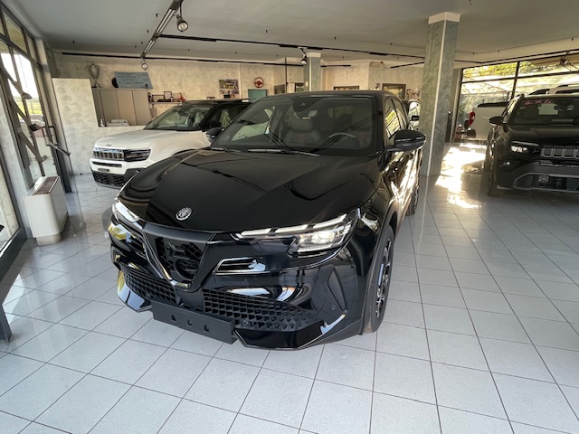 ALFA ROMEO JUNIOR IBRIDA SPECIALE 145CV e DCT6 + PACCH THEC+TETTO APRIBILE!! IMM 02/2026 € 30.490 - immagine 13
