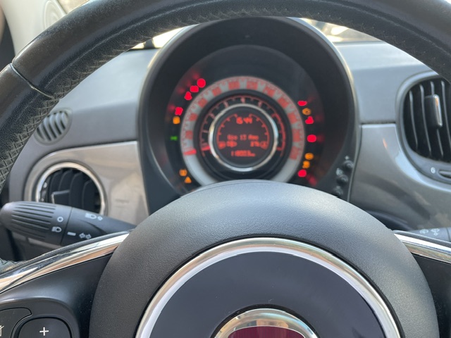 FIAT 500 1.2 BZ LOUNGE GUIDABILE DA NEOPATENTATI!! ANN0 2016 KM 118.000 PREZZO 7.500€ - immagine 18
